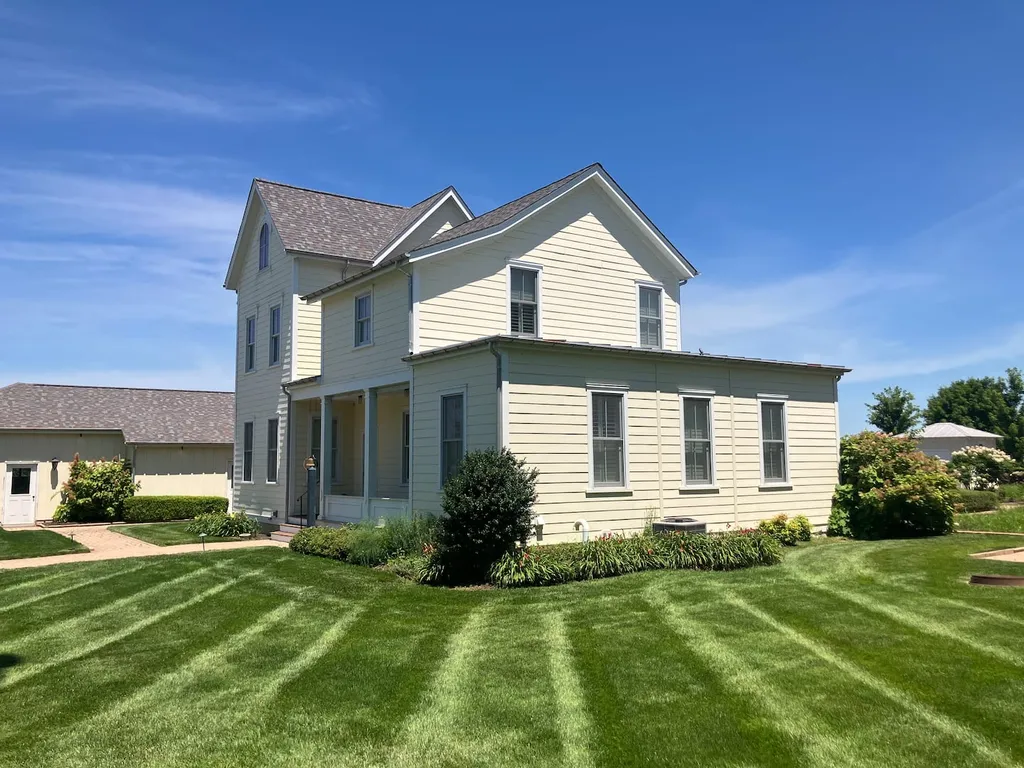 The grounds — Stay at Shire Lane