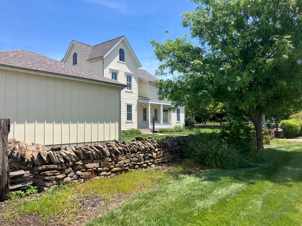 The grounds — Stay at Shire Lane
