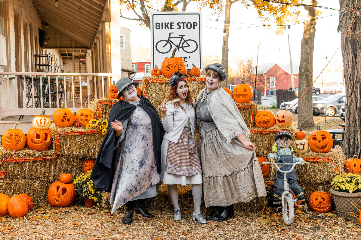 Legends & Lanterns®